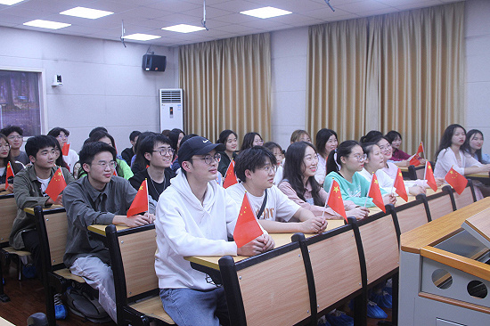 重走长征路，“四史”在我心 ——邵阳学院“四史”主题精品班会上线