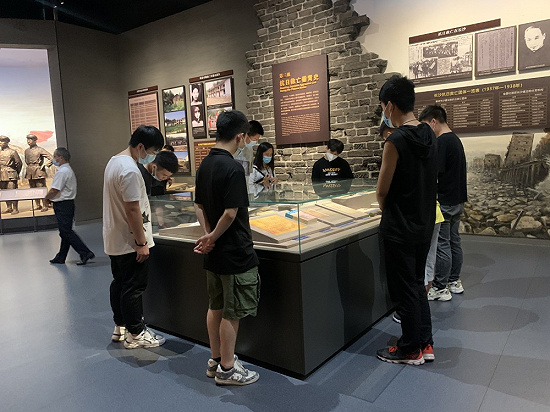 长航基础教育学院开展“学百年党史，悟时代精神”活动