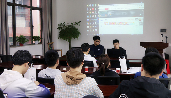 湖南中医院大学校、院易班学生工作站培训交流会