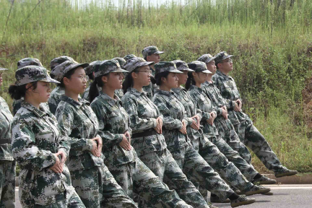 【长沙师范学院】长师学子，军训进行时